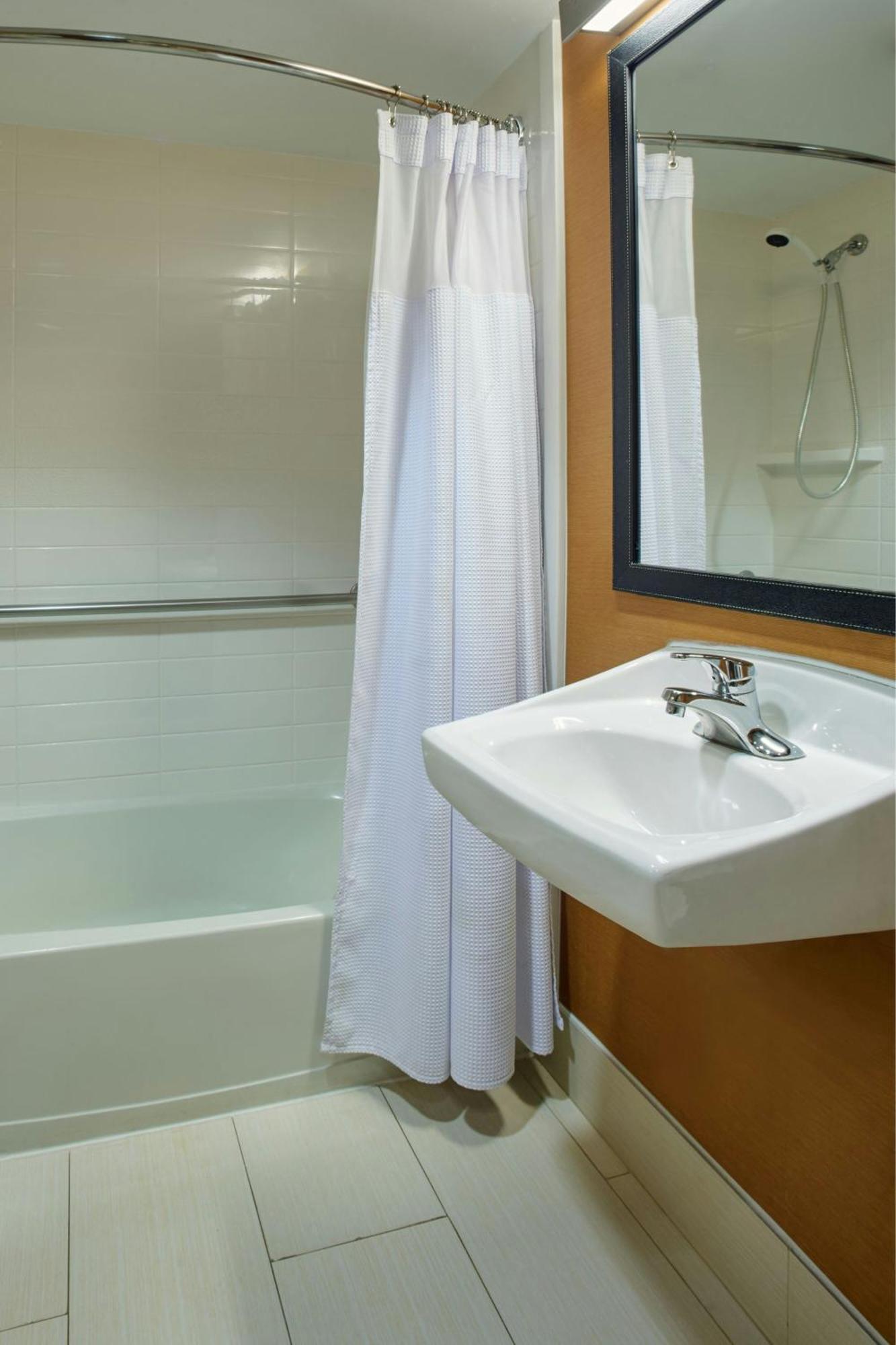 Fairfield Inn By Marriott Kalamazoo West Екстер'єр фото